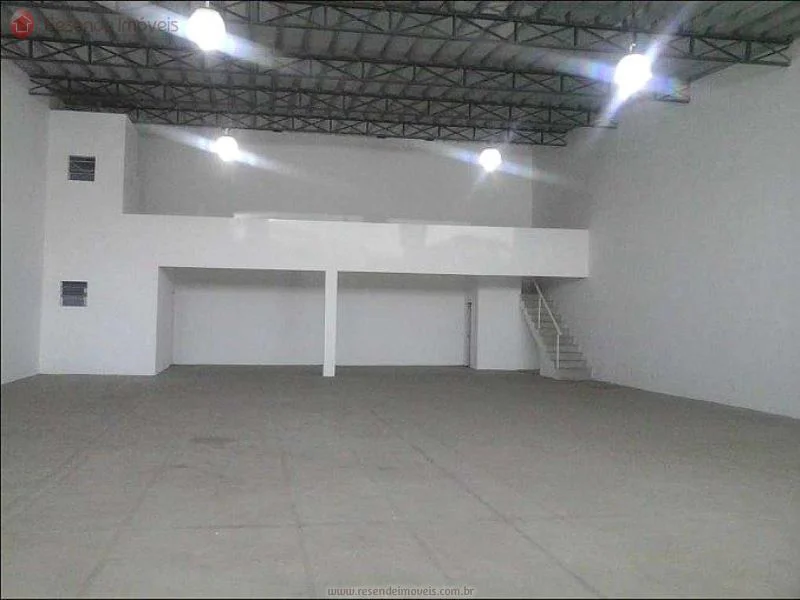 Foto 1 de 3 - Galpão para aluguel em Vila Julieta